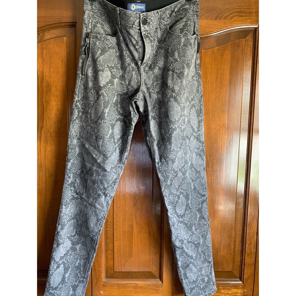 Democracy “ab” solution jeans